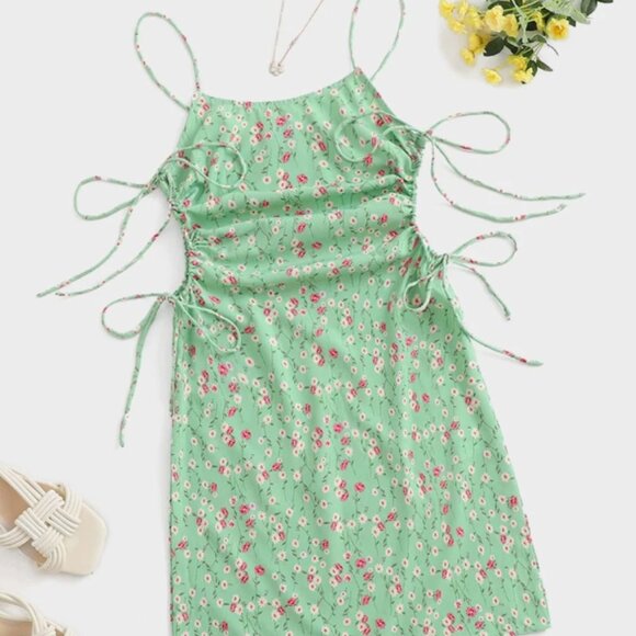 GREEN FLOWER SUMMER DRESS - Picture 2 of 7